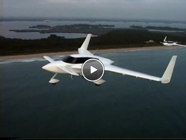 Bob Hoover Demonstrates Flight Maneuvers